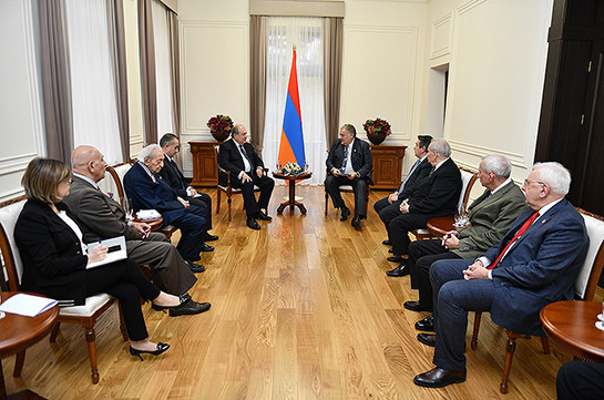 Armenia’s President receives Lazarev Club representatives
