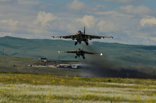 Потеряна связь с боевым самолетом Су-25 Вооруженных сил Армении