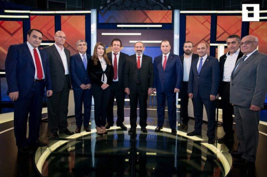 Armenia’s acting PM describes December 5 debates “succeeded”