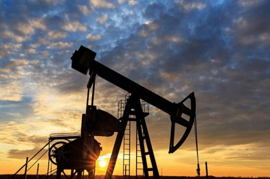 Oil prices under pressure amid global market unease