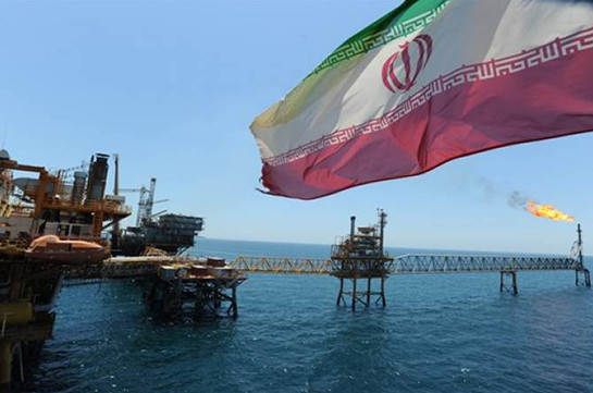 Добыча нефти в Иране в ноябре достигла минимума с 2016 года