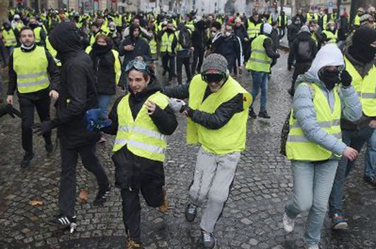 Шесть человек задержаны в Париже перед акциями протестов