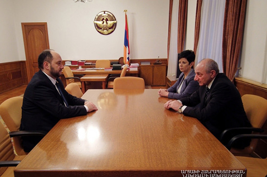 Бако Саакян принял и.о. министра образования и науки Армении Араика Арутюняна