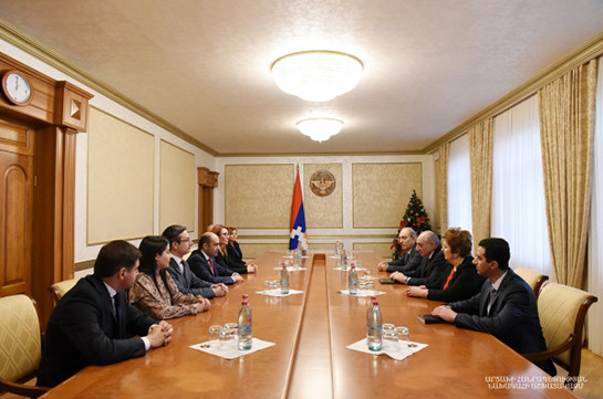 Президент Карабаха принял делегацию партии «Светлая Армения»