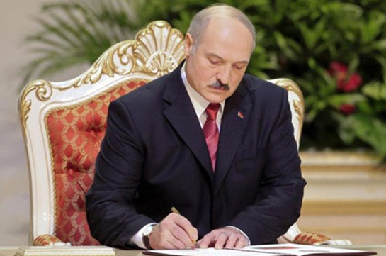 Lukashenko signs draft decision on appointing Stanislav Zas CSTO secretary general
