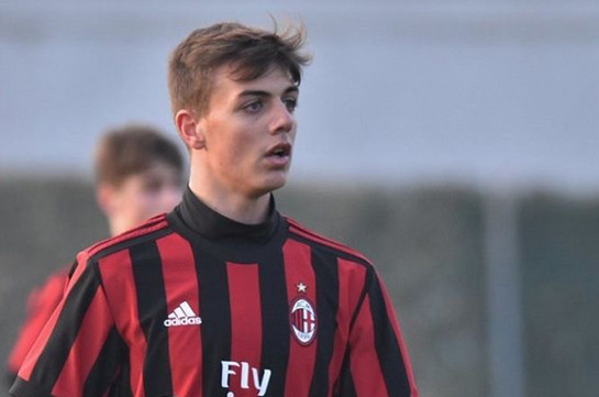 «Милан» предложит профессиональный контракт сыну Паоло Мальдини Даниэлю