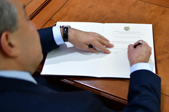 Նիկոլ Փաշինյանը նշանակվեց վարչապետ. նախագահը ստորագրեց հրամանագիրը