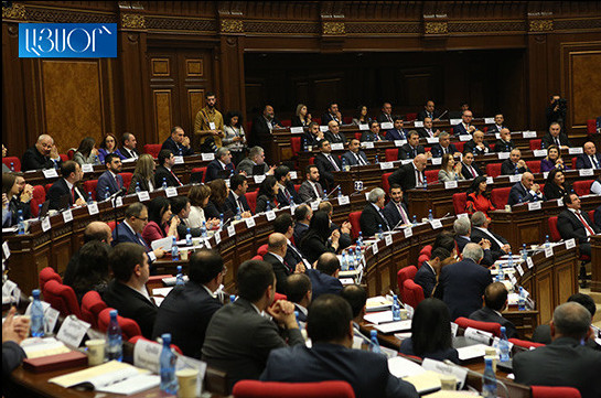 Оппозиция выдвинула кандидатов на пост третьего вице-спикера парламента