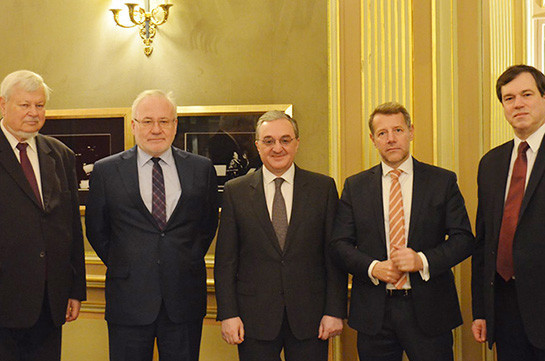 Armenia’s acting FM meets with OSCE Minsk Group co-chairs in Paris