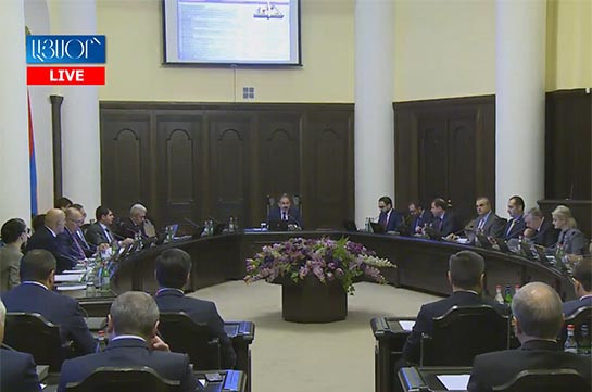 Правительство Армении будет сформировано на 2/3 - премьер