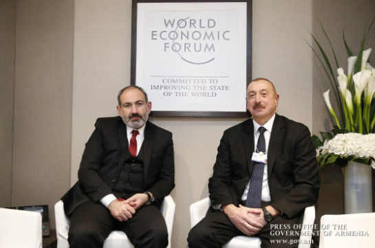 Встреча премьера Армении и президента Азербайджана в Давосе продлилась более часа (Видео)
