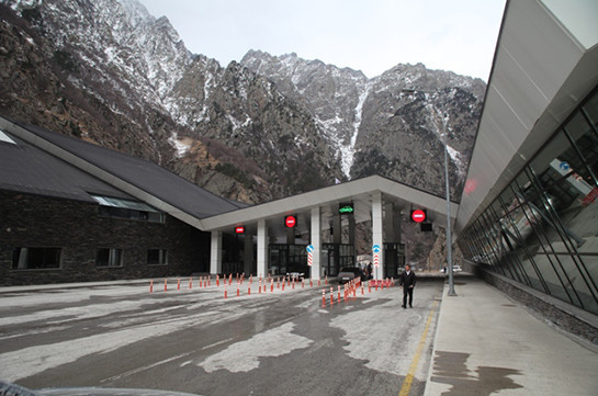 Автодорога Степанцминда – Ларс открыта для всех видов транспорта