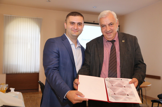 ԱՐՄԵՆԱԼ գործարանը և Հայաստանի ազգային պոլիտեխնիկ համալսարանը ստորագրեցին համագործակցության պայմանագիր