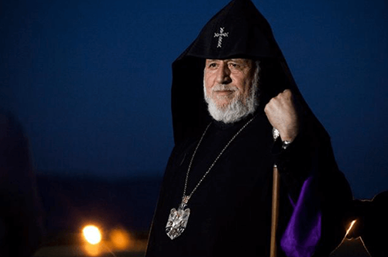 Католикос Гарегин Второй выразил соболезнования президенту Ирана