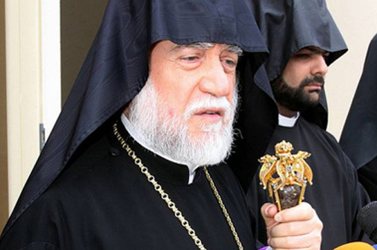 Catholicos of the Great House of Cilicia Aram I arrives in Armenia