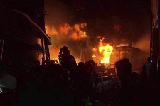 Число жертв пожара в жилом доме в столице Бангладеш возросло до 81