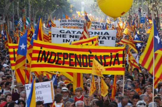 В Каталонии активисты заблокировали дороги из-за суда над лидерами сепаратистов