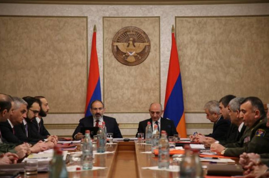 Armenia’s PM, Artsakh President chair joint session of Security Councils