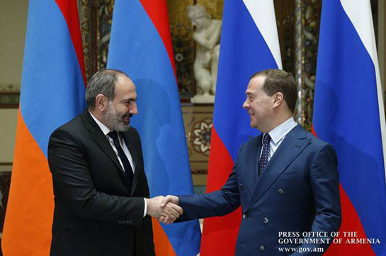 Дмитрий Медведев 30 апреля посетит Армению