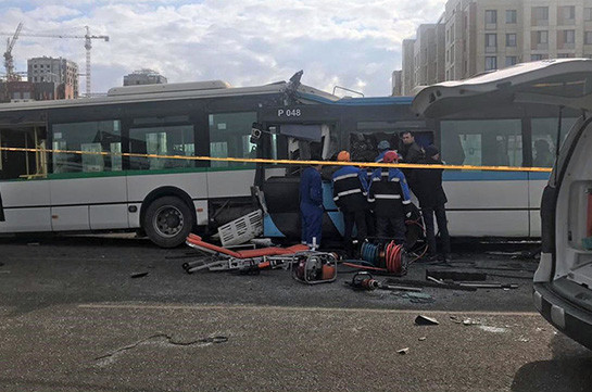 Число пострадавших при столкновении автобусов в Нур-Султане достигло 27
