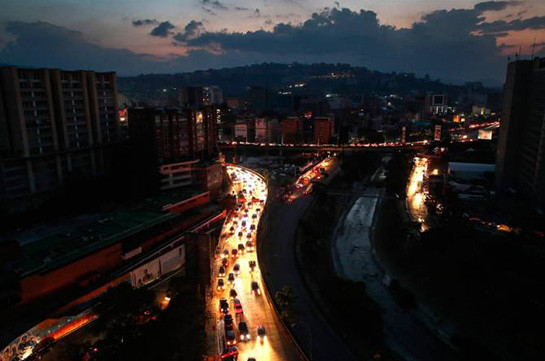 Около 90% территории Венесуэлы опять осталось без электричества