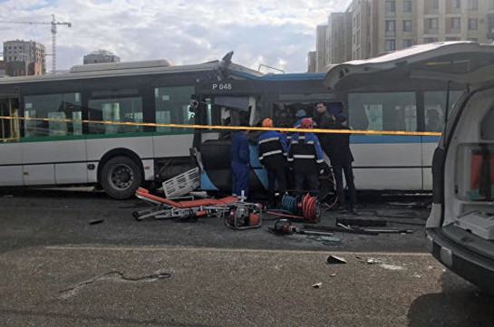 Число пострадавших при столкновении автобусов в Нур-Султане достигло 36