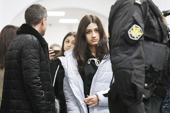Суд продлил меру пресечения сестрам Хачатурян