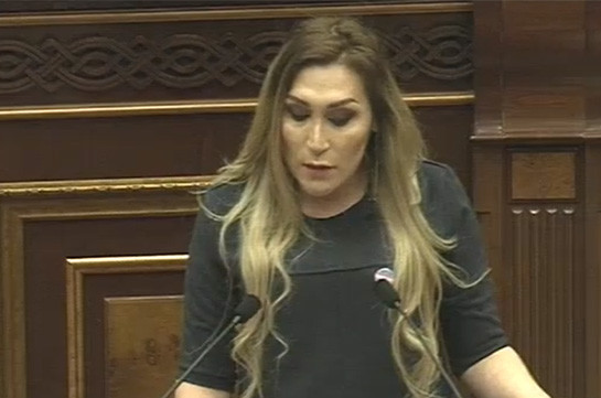 Выступление женщины-трансгендера в парламенте Армении – Наира Зограбян вышла из себя (Видео)