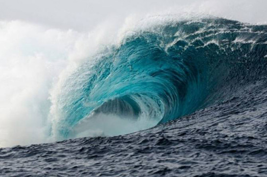 Власти Индонезии объявили угрозу цунами