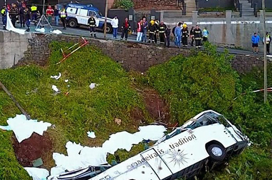 Madeira crash: At least 29 killed on tourist bus near Caniço