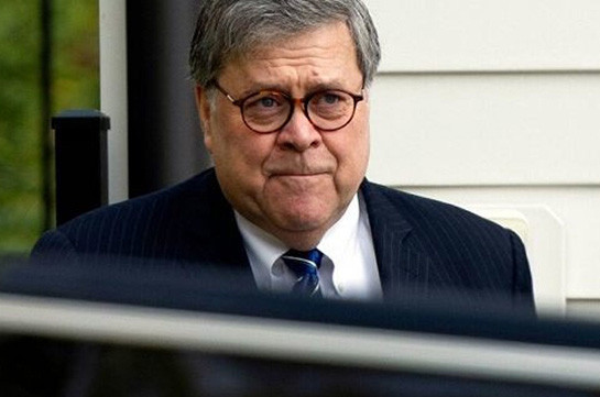 Mueller report: Barr accused of helping Donald Trump ahead of release