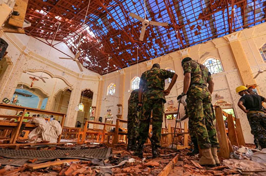 Число погибших при взрывах на Шри-Ланке выросло до 310 человек