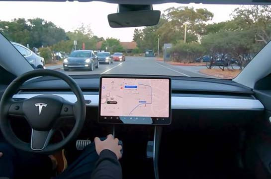 Tesla-ն  ներկայացրել է իր լիարժեք ավտոպիլոտի աշխատանքը (Տեսանյութ)