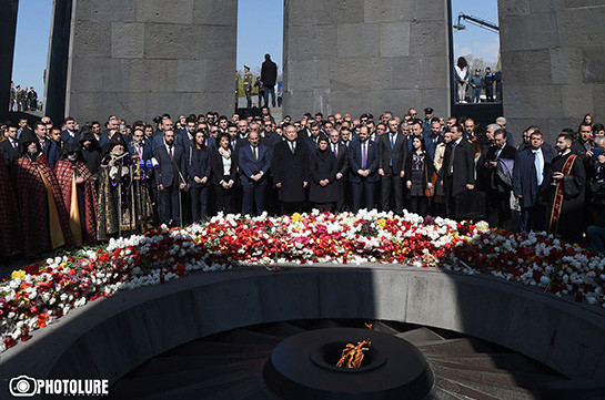 Armenian PM, President, highest leadership commemorate victims of Armenian Genocide (photos)