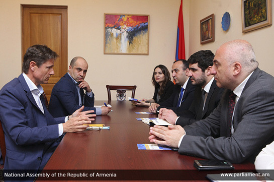 ԱԺ-ում քննարկվել են ԵՄ-ի հետ Հայաստանի քաղաքացիների համար վիզաների ազատականացմանն առնչվող հարցեր