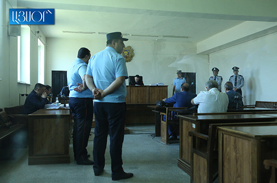 Что происходило на совещании 23 февраля 2008 года: В суде представлены показания Аршака Карапетяна и Сержа Саргсяна