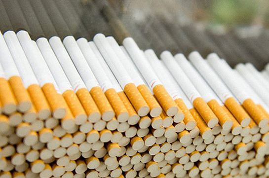 В Камбодже закрыли сигаретную фабрику, где в табак добавляли опилки