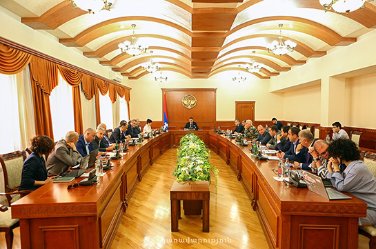 Արցախի պետնախարար Գրիգորի Մարտիրոսյանը կառավարական հանձնաժողովի ընդլայնված նիստ է հրավիրել