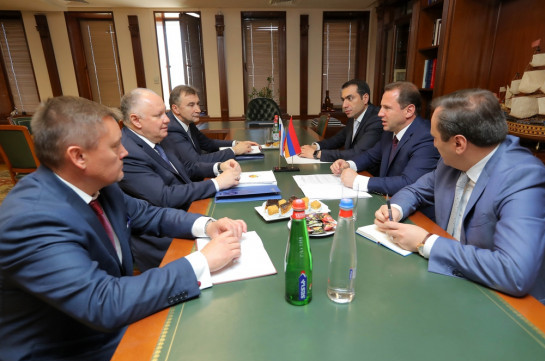 Глава Минобороны Армении и гендиректор «Рособоронэкспорта» обсудили процесс поставок вооружения