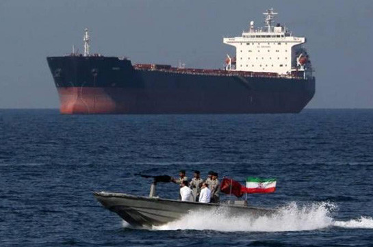 Иран ответил на обвинения в попытке задержать британский танкер