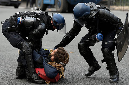 В Париже задержали 43 человека из-за ночных беспорядков