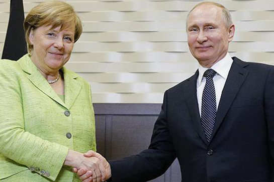 Путин лично поздравил Меркель с днем рождения