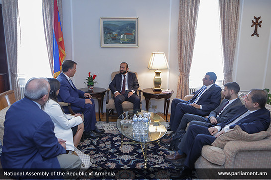 Спикер парламента встретился с представителями армянских организаций США