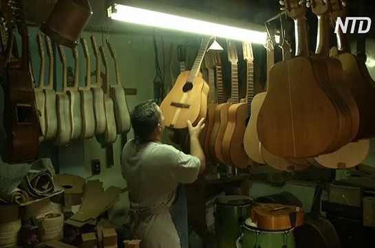 Կուբացի ընտանիքը հին կահույքից երաժշտական գործիքներ է ստեղծում (Տեսանյութ)