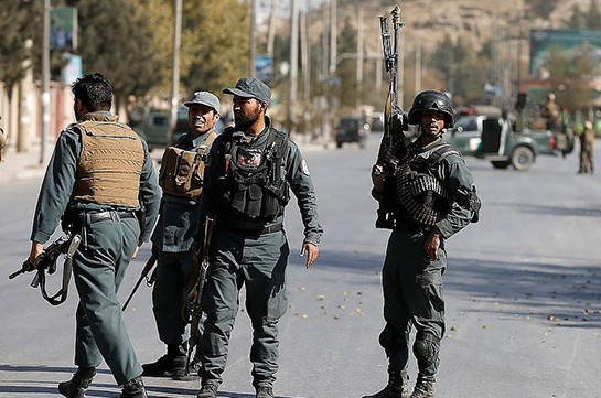В Афганистане не менее четырех человек погибли при подрыве автомобиля