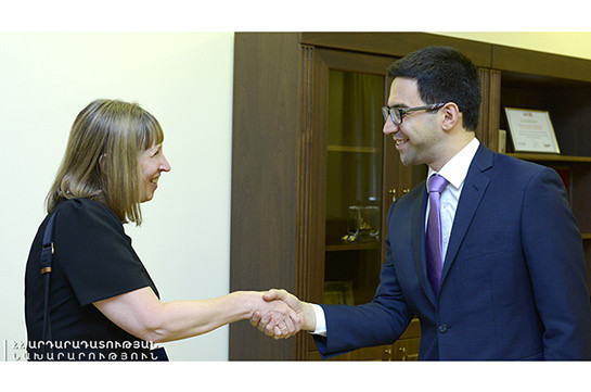 Justice minister receives U.S. Ambassador to Armenia Lynne Tracy