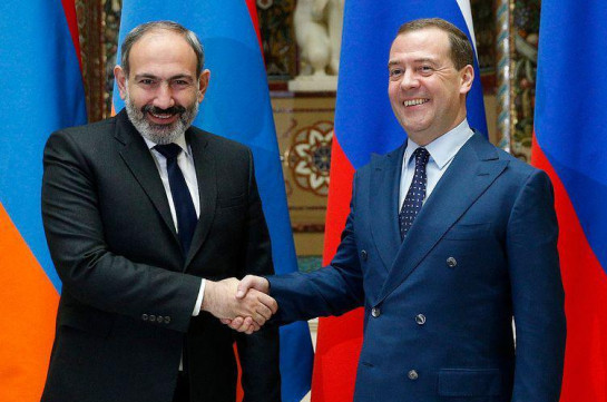 Armenian, Russian heads of governments meet in Kyrgyzstan