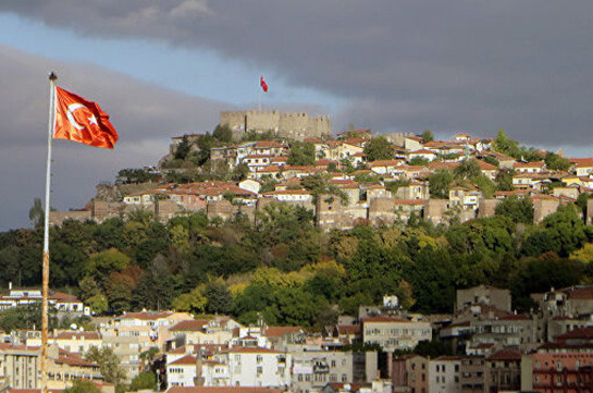 Власти Турции отстранили от должности мэров трех городов за связи с РПК