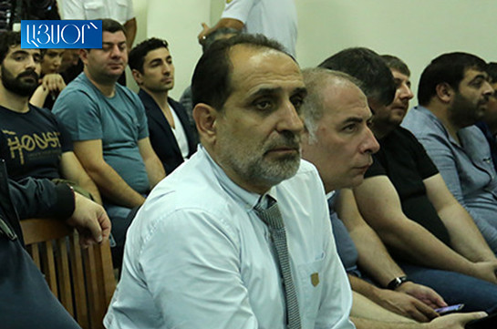 Полиция подвергла приводу Арама Арутюняна после судебного заседания по делу Роберта Кочаряна и других