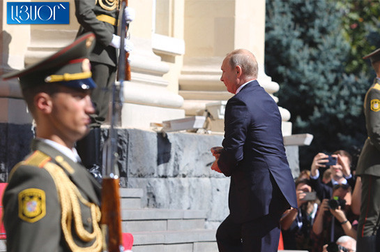 Russia’s Putin arrives in Baghramyan 26 Ave